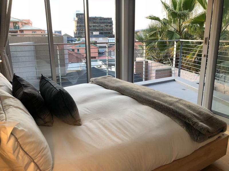 To Let 2 Bedroom Property for Rent in Fresnaye Western Cape